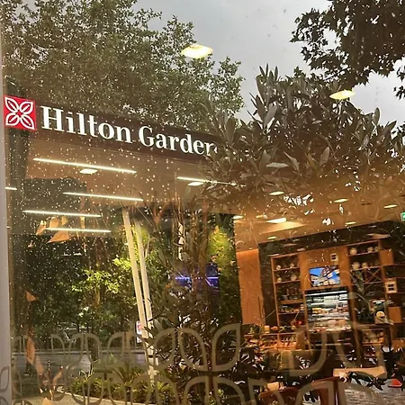 Hilton Garden ホテル 4*