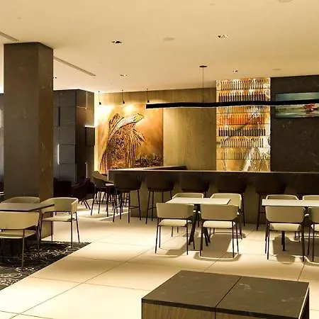 Hilton Garden 4*