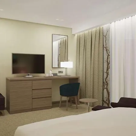 Hilton Garden 4* Tirana