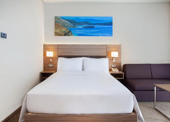 Hilton Garden 4*