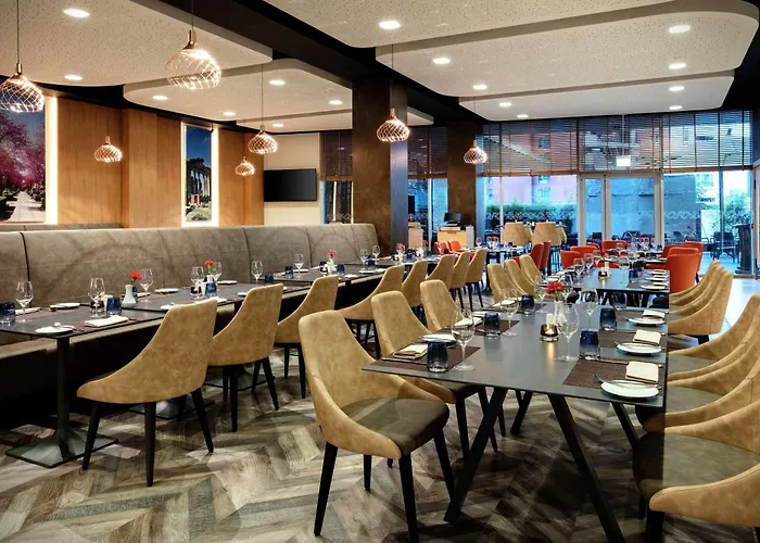Hilton Garden 4* Tiran