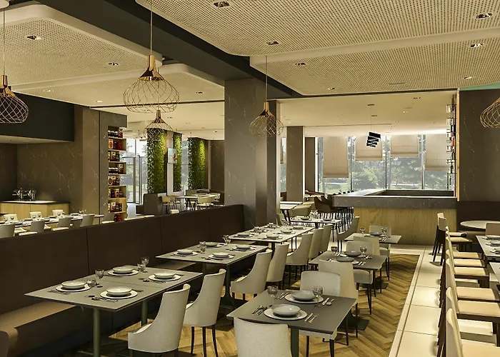 Hilton Garden Tiran
