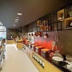Hilton Garden טיראנה