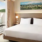 Hilton Garden 4*