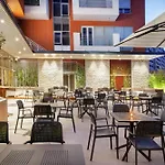 Hilton Garden