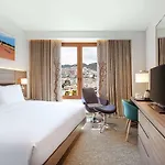 Hilton Garden מלון