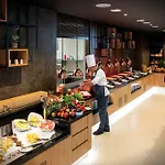 Hilton Garden 4* Tirana
