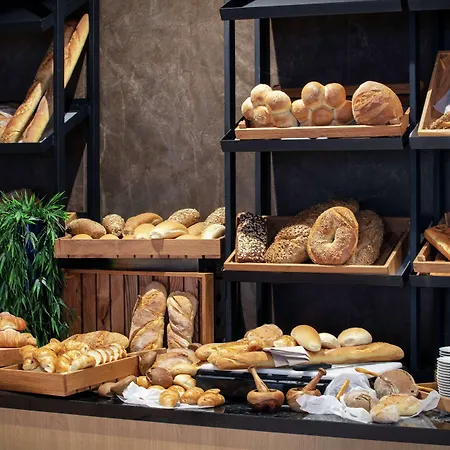 מלון Hilton Garden טיראנה