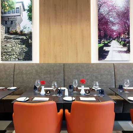 Hilton Garden טיראנה