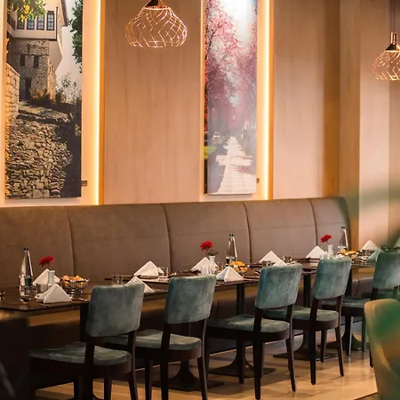 מלון Hilton Garden 4*