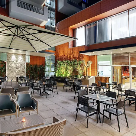 Szálloda Hilton Garden 4*