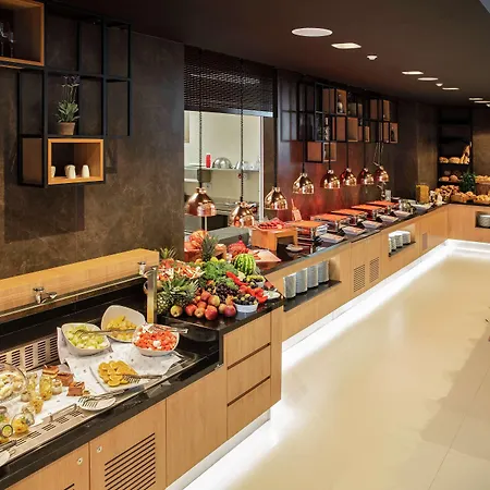 Hilton Garden 4* Tirana